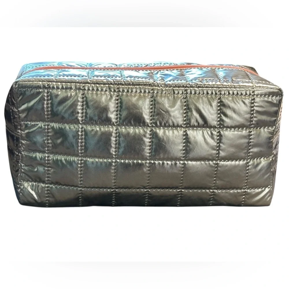 Clinique Makeup Train Case Bag Silver Pink Zipper NWOT
